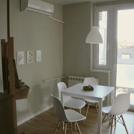 Sunny Center Apartament *